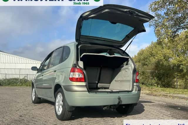Renault Scénic (2003) thumbnail 6