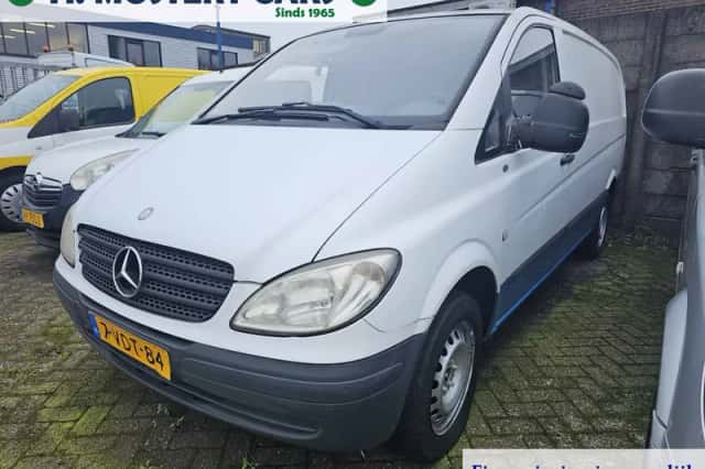 Mercedes-Benz Vito (2009) thumbnail 2