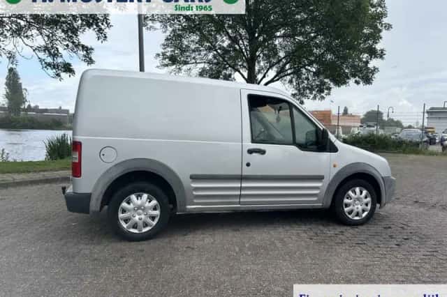 Ford Transit Connect (2006) thumbnail 4