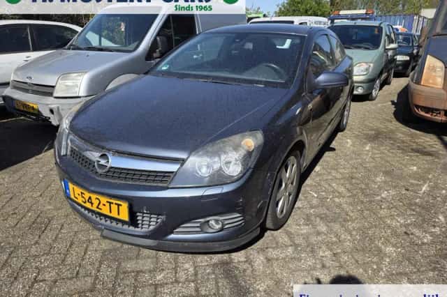Opel Astra (2008) thumbnail 1