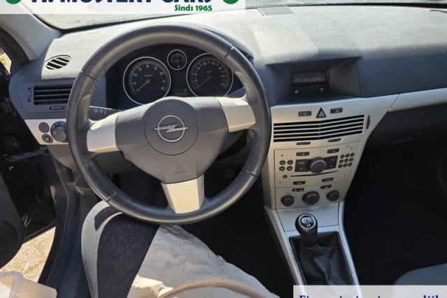 Opel Astra (2008) thumbnail 6