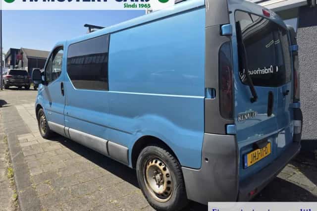 Renault Trafic (2004) thumbnail 4