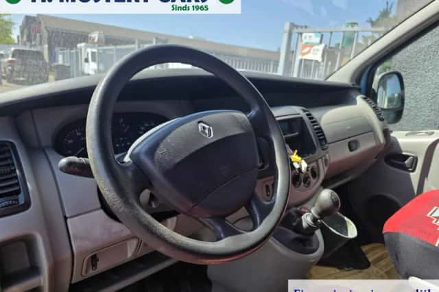 Renault Trafic (2004) thumbnail 6