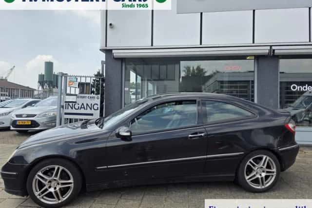 Mercedes-Benz C-Klasse (2005) thumbnail 2