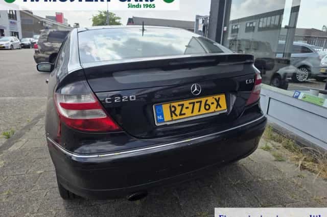 Mercedes-Benz C-Klasse (2005) thumbnail 4