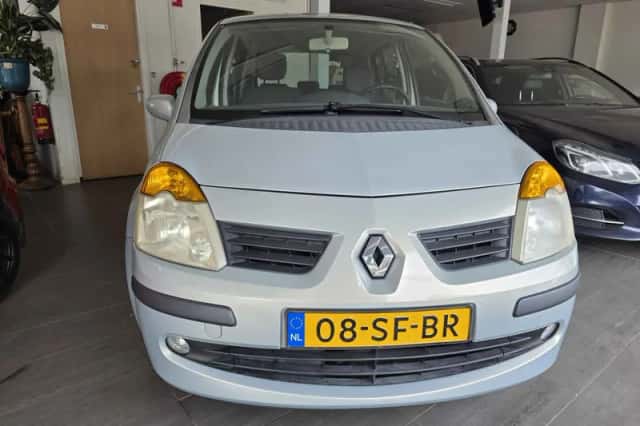 Renault Modus (2004) thumbnail 5