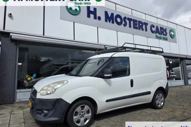 Fiat Doblò Cargo (2010) thumbnail 2