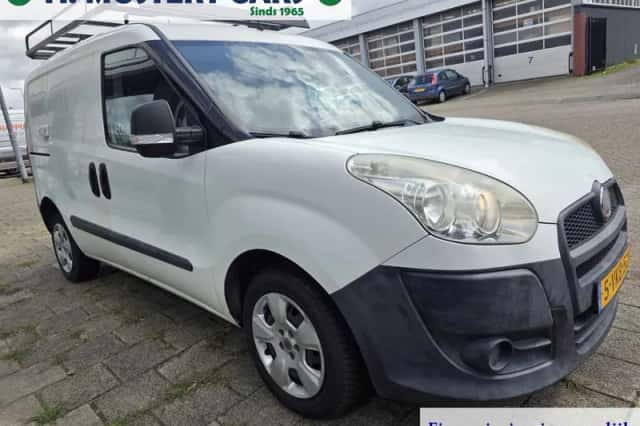 Fiat Doblò Cargo (2010) thumbnail 6