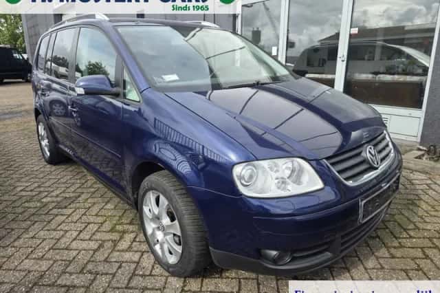 Volkswagen Touran (2005) thumbnail 1