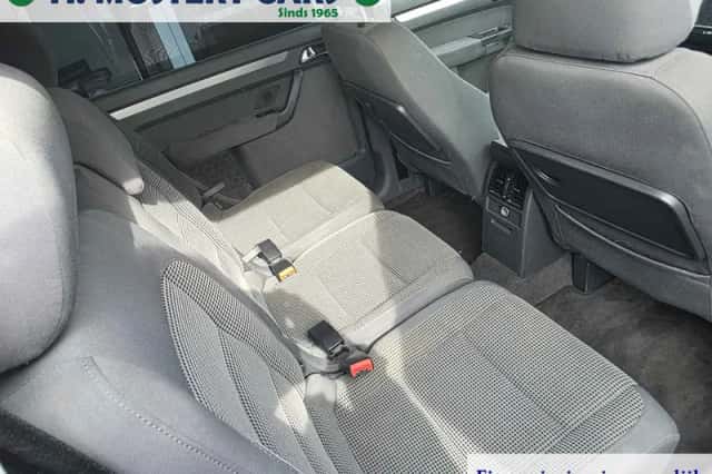 Volkswagen Touran (2005) thumbnail 5
