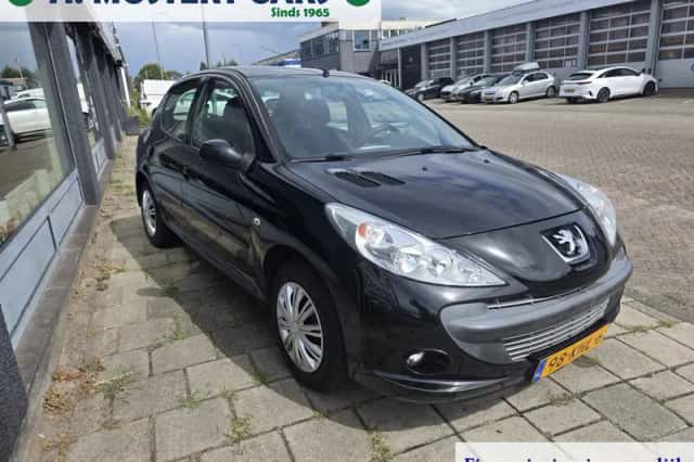 Peugeot 206+ (2009) thumbnail 2