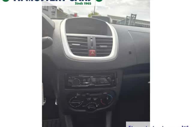 Peugeot 206+ (2009) thumbnail 6