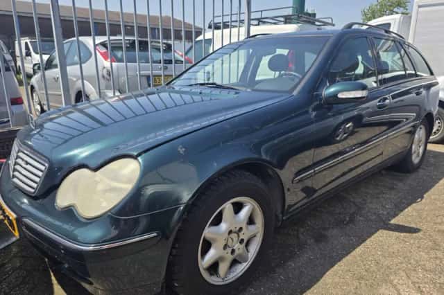Mercedes-Benz C-Klasse (2002) thumbnail 5