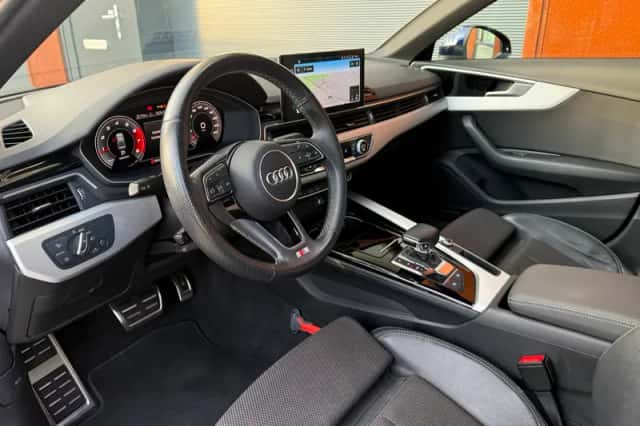 Audi A4 (2020) thumbnail 5