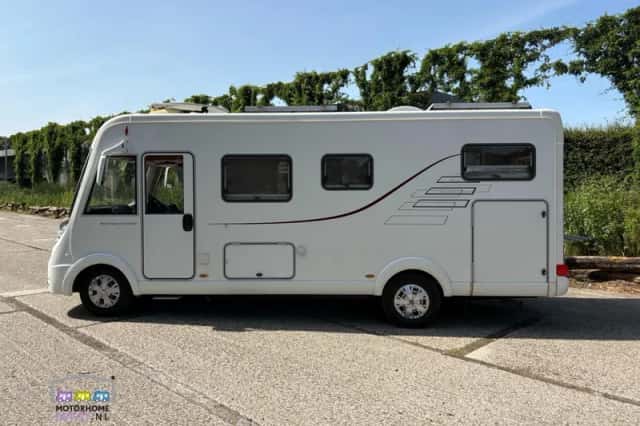 Hymer B 594 (2012) thumbnail 6