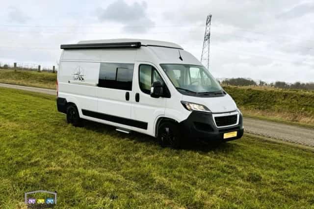 Peugeot Boxer (2023) thumbnail 1