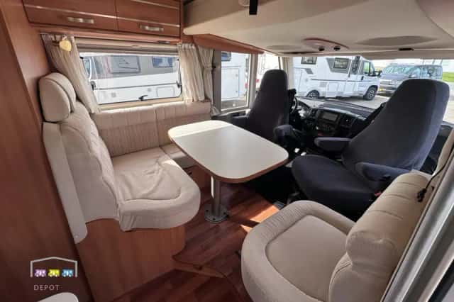 Hymer Exsis-i (2014) thumbnail 4