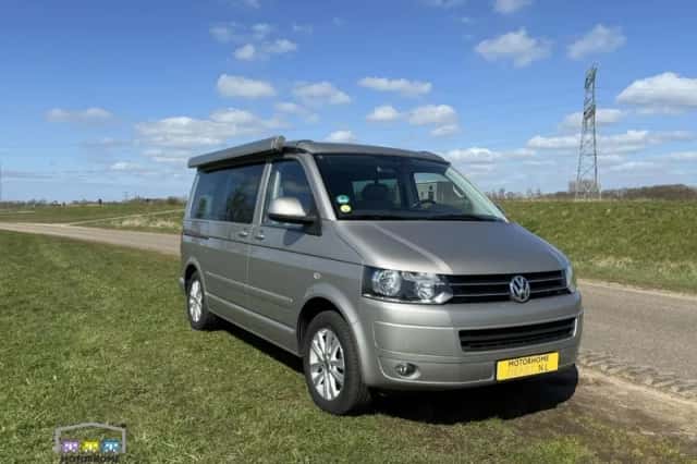 Volkswagen California (2013) thumbnail 1