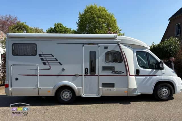 Hymer T 674 (2008) thumbnail 3