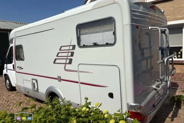 Hymer T 674 (2008) thumbnail 6