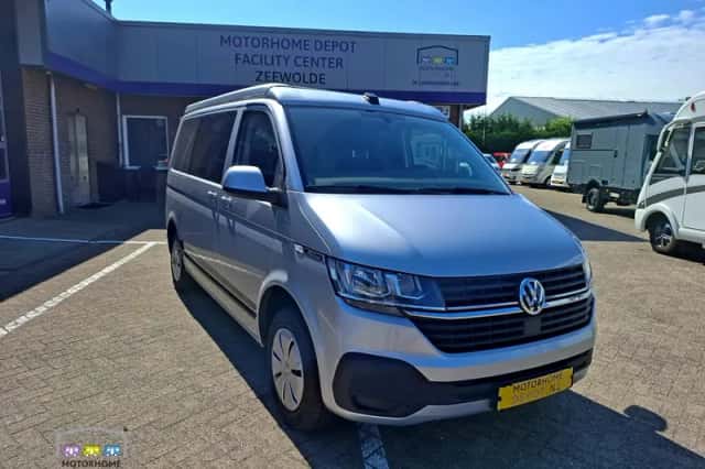 Volkswagen Transporter (2025) thumbnail 2