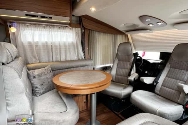 Hymer B 704 (2015) thumbnail 6