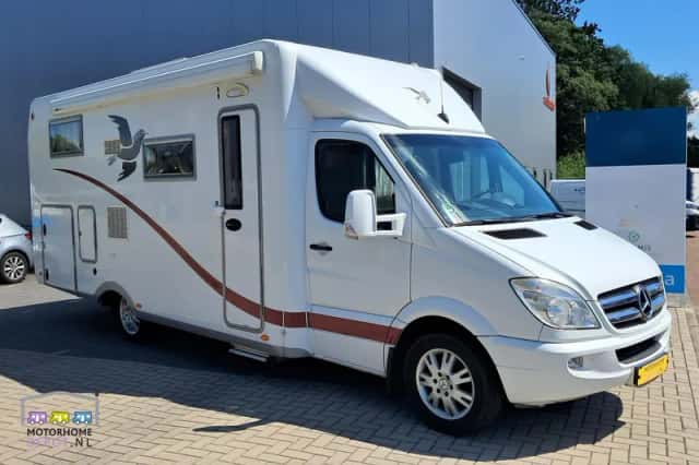 Mercedes-Benz Sprinter (2011) thumbnail 1