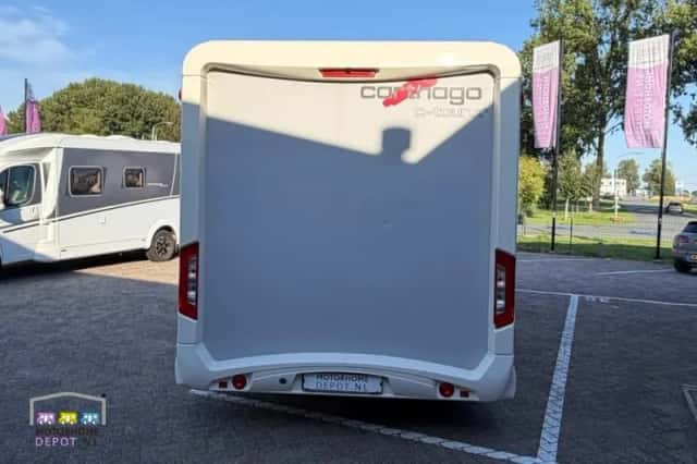 Carthago C-Tourer (2015) thumbnail 3