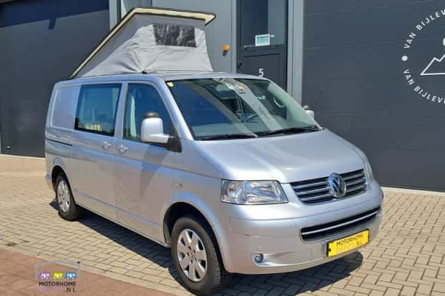 Volkswagen Transporter (2009) thumbnail 2