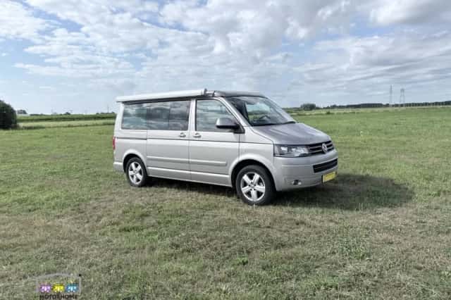 Volkswagen California (2012) thumbnail 1