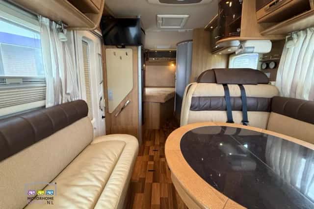 Hymer B 554 (2013) thumbnail 6