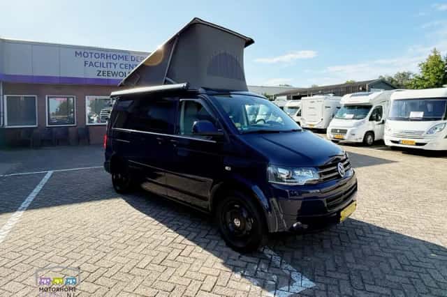Volkswagen California (2015) thumbnail 1