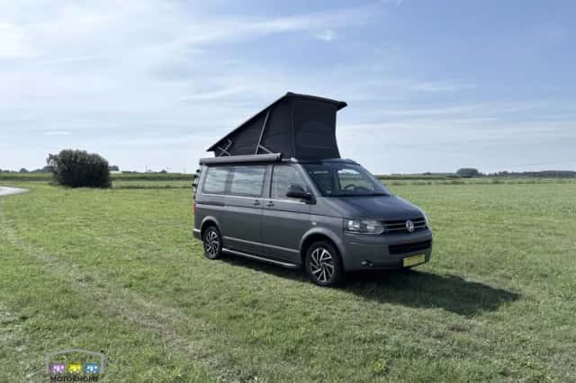 Volkswagen California (2009) thumbnail 2
