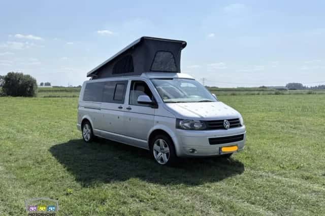 Volkswagen Transporter (2010) thumbnail 2