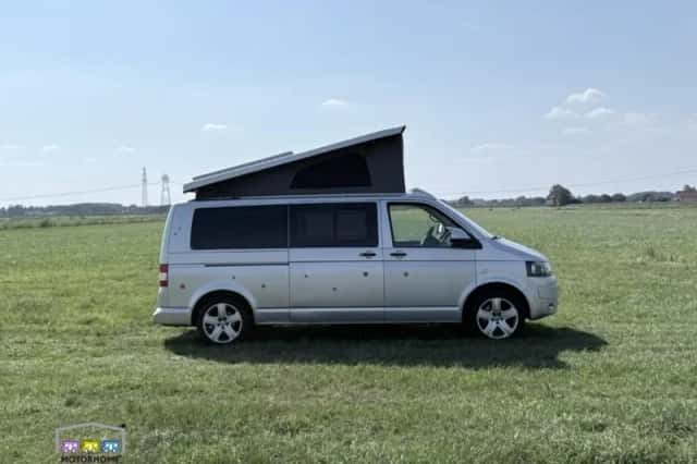 Volkswagen Transporter (2010) thumbnail 4