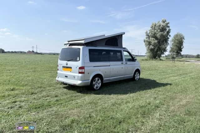 Volkswagen Transporter (2010) thumbnail 6