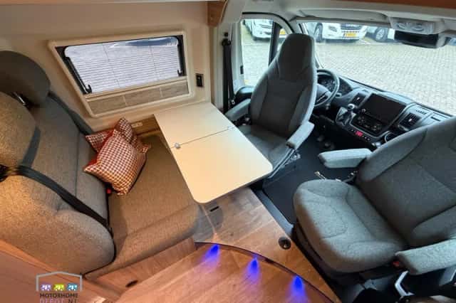 Hymer Grand Canyon (2021) thumbnail 6