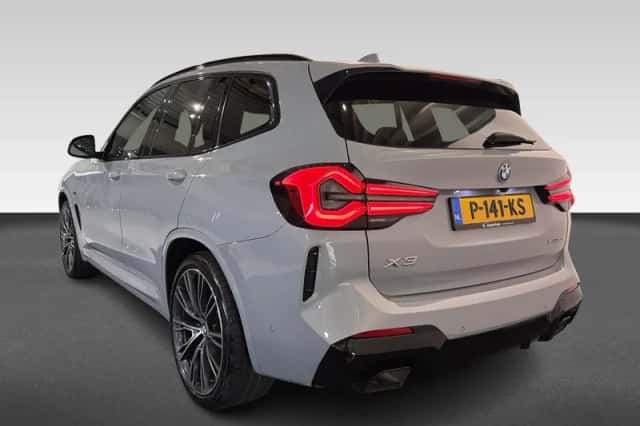 BMW X3 (2022) thumbnail 3