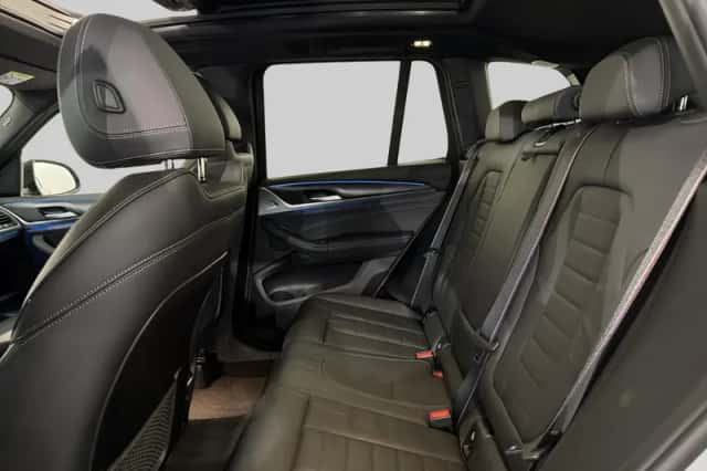 BMW X3 (2022) thumbnail 6
