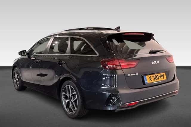 Kia Ceed Sportswagon (2024) thumbnail 3
