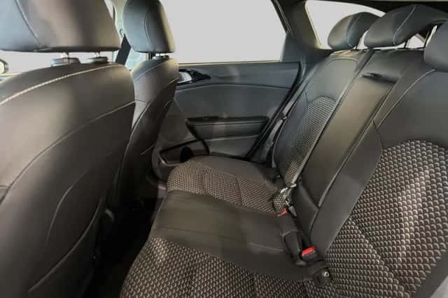 Kia Ceed (2023) thumbnail 6