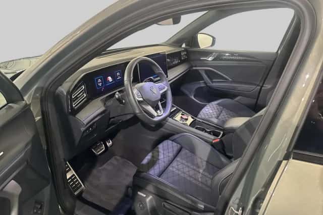 Volkswagen Tiguan (2025) thumbnail 4