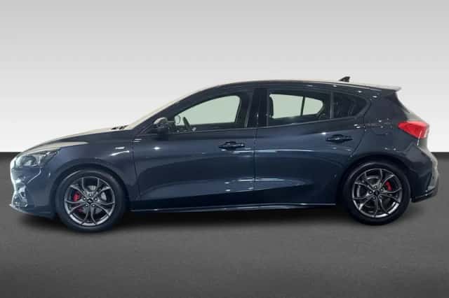 Ford Focus (2020) thumbnail 2