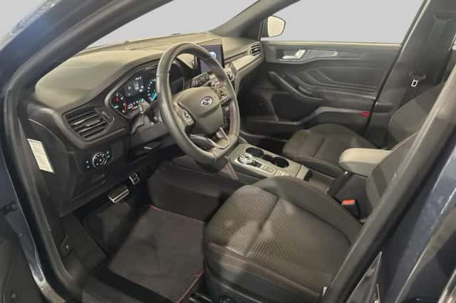 Ford Focus (2020) thumbnail 4