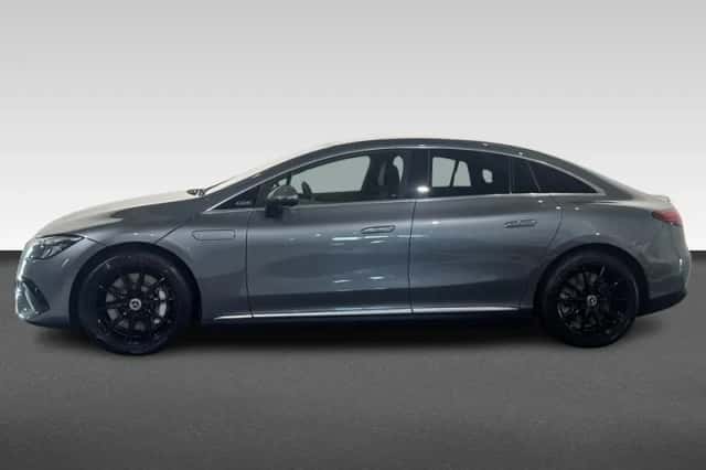 Mercedes-Benz EQE (2023) thumbnail 2