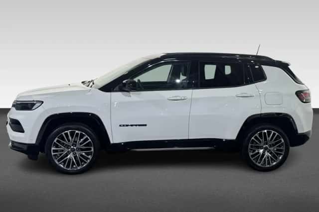 Jeep Compass (2024) thumbnail 2