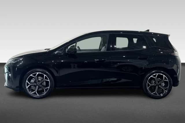 BYD Dolphin (2026) thumbnail 2