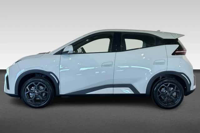 BYD Dolphin Surf (2026) thumbnail 2