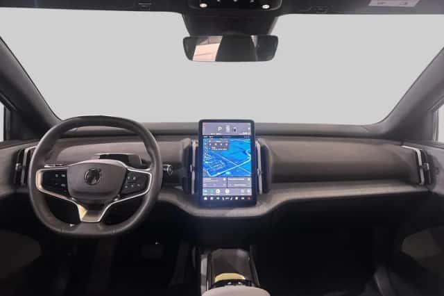 Volvo EX30 (2024) thumbnail 5