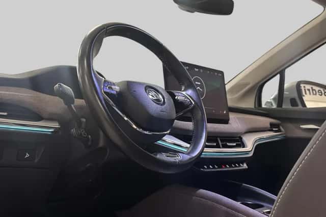 Škoda Enyaq (2021) thumbnail 4